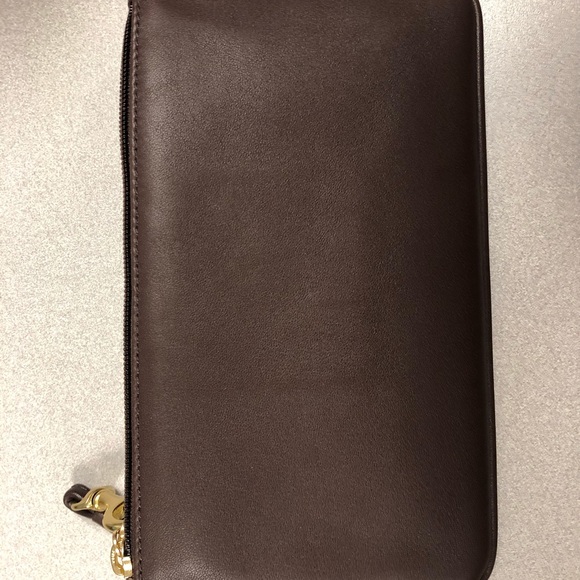 NWOT Coach Wristlet - Picture 3 of 6